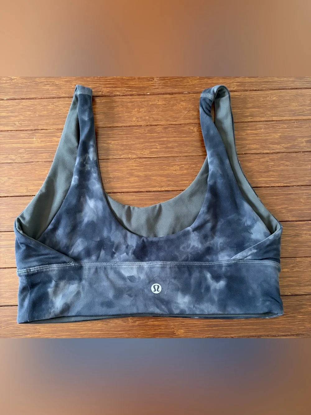 lululemon athletica comfortable scoop